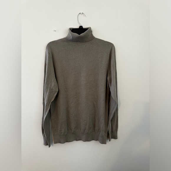 H&M Men’s Turtle Neck - Picture 1 of 4
